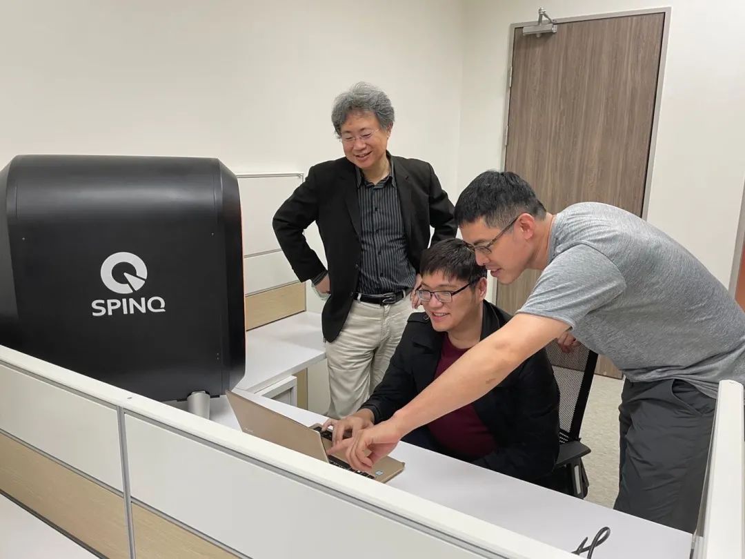 量旋科技-双子座桌面型核磁共振量子计算机交付台湾中原大学